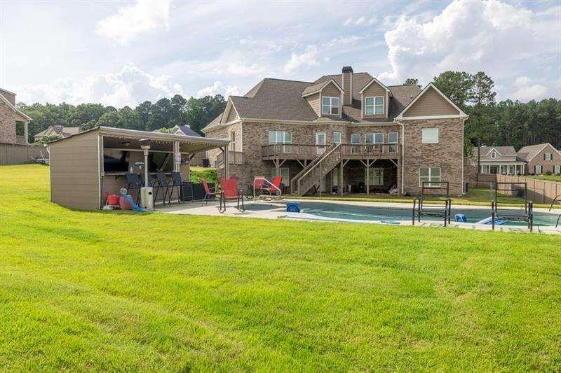 2112 Meadowood Cove Monroe GA 30655