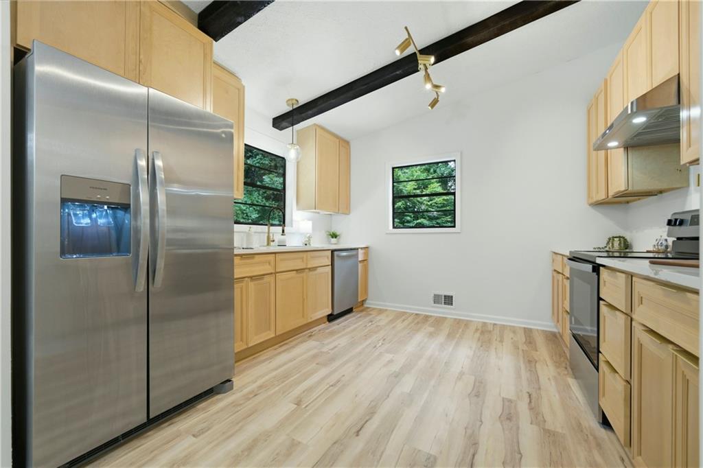 411 Hunters Lane Woodstock GA 30189