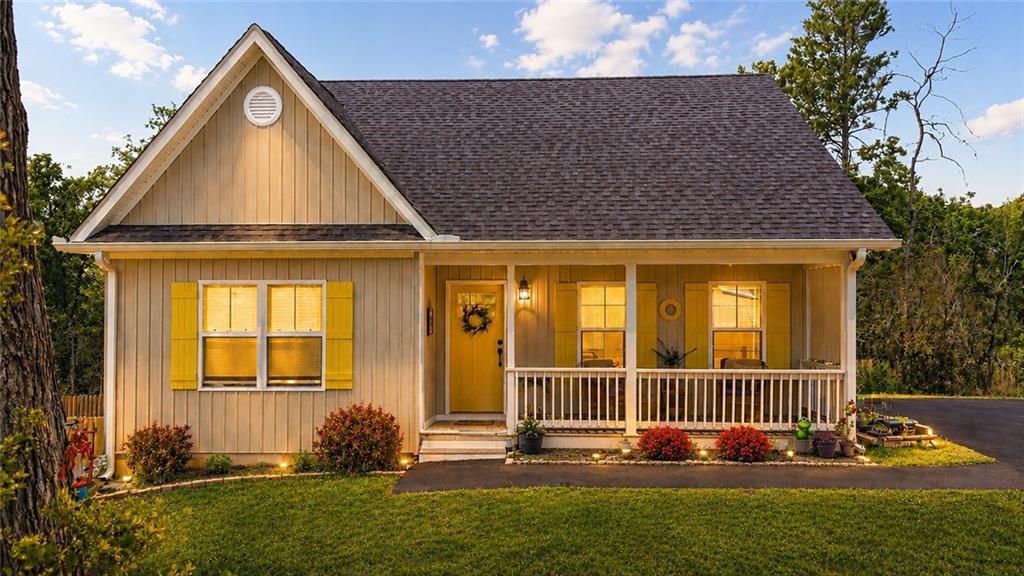 300 Silas Dahlonega GA 30533