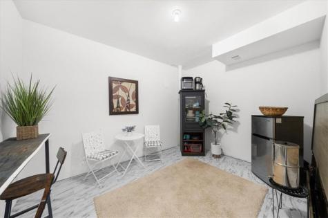 300 Silas Dahlonega GA 30533