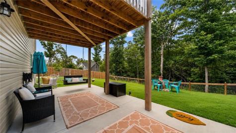 300 Silas Dahlonega GA 30533