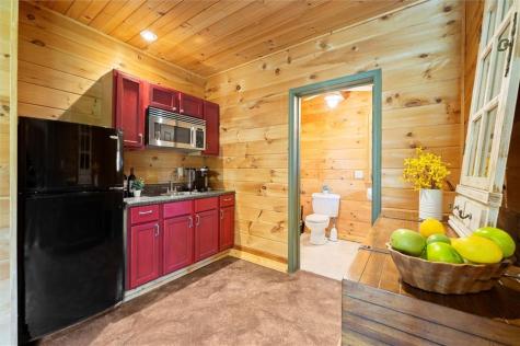 15 Hyalite Road E Dahlonega GA 30533