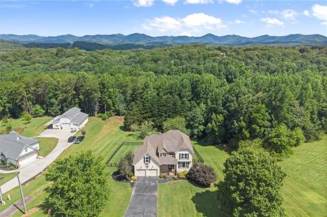 15 Hyalite Road E Dahlonega GA 30533