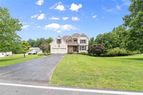 15 Hyalite Road E Dahlonega GA 30533