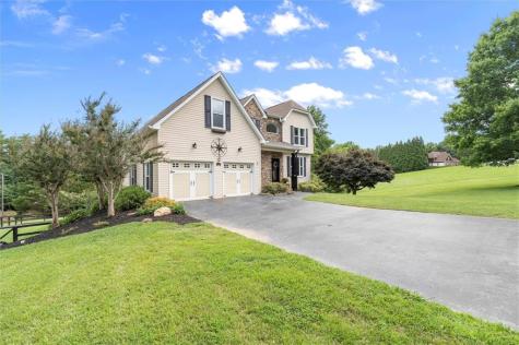 15 Hyalite Road E Dahlonega GA 30533