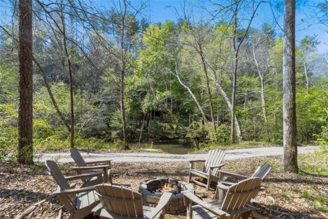 40 Graham Court Ellijay GA 30540