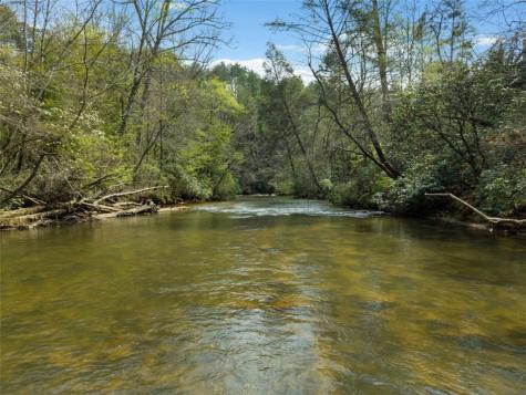 40 Graham Court Ellijay GA 30540