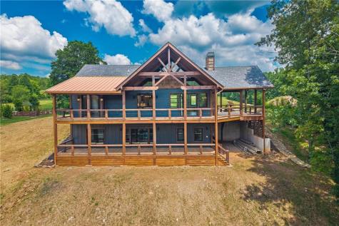 42 Waterstone Way Mineral Bluff GA 30559