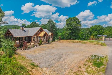 42 Waterstone Way Mineral Bluff GA 30559