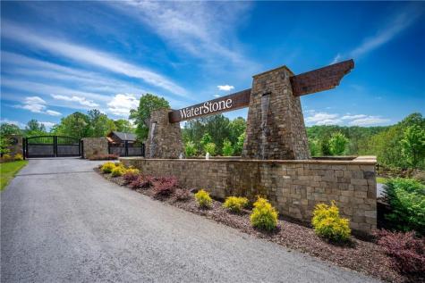 42 Waterstone Way Mineral Bluff GA 30559