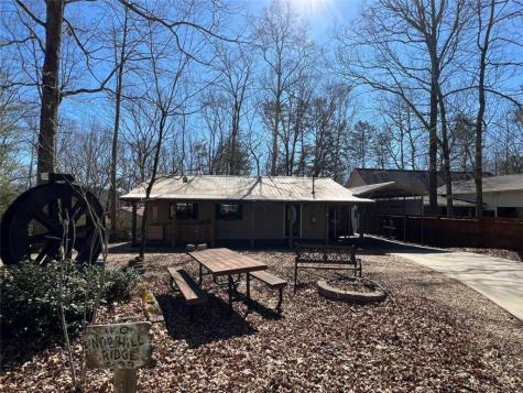 160 Nob Hill Ridge Cleveland GA 30528