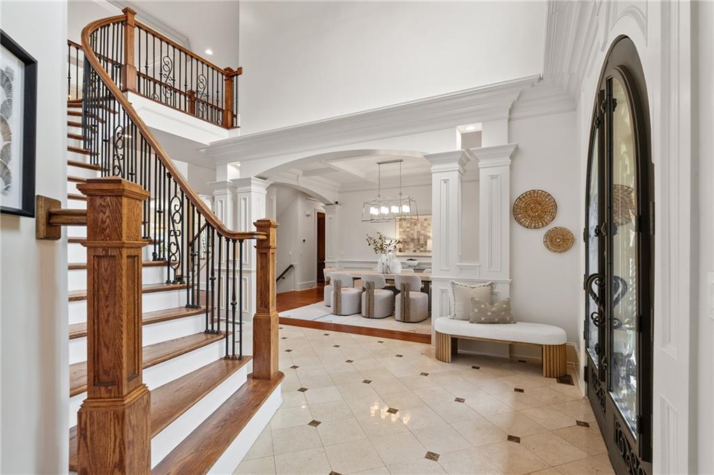 210 Manor Close Milton GA 30004