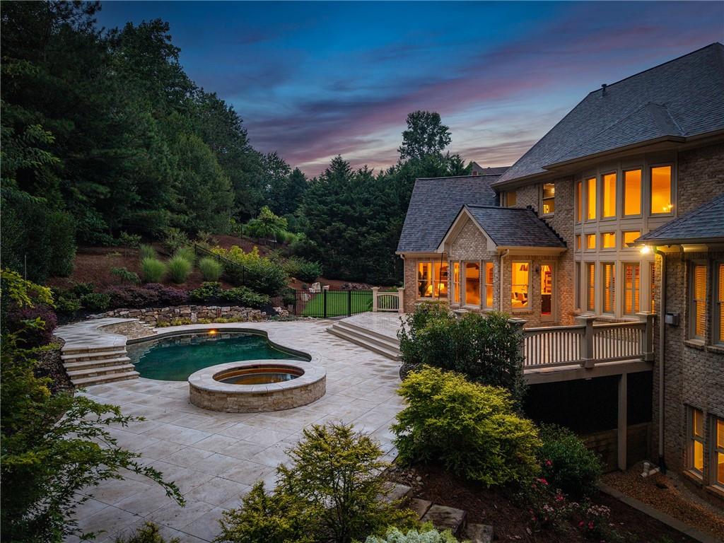 210 Manor Close Milton GA 30004