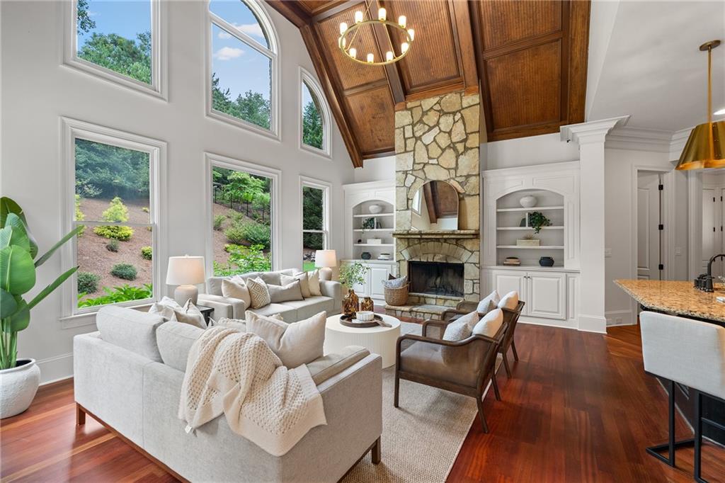 210 Manor Close Milton GA 30004