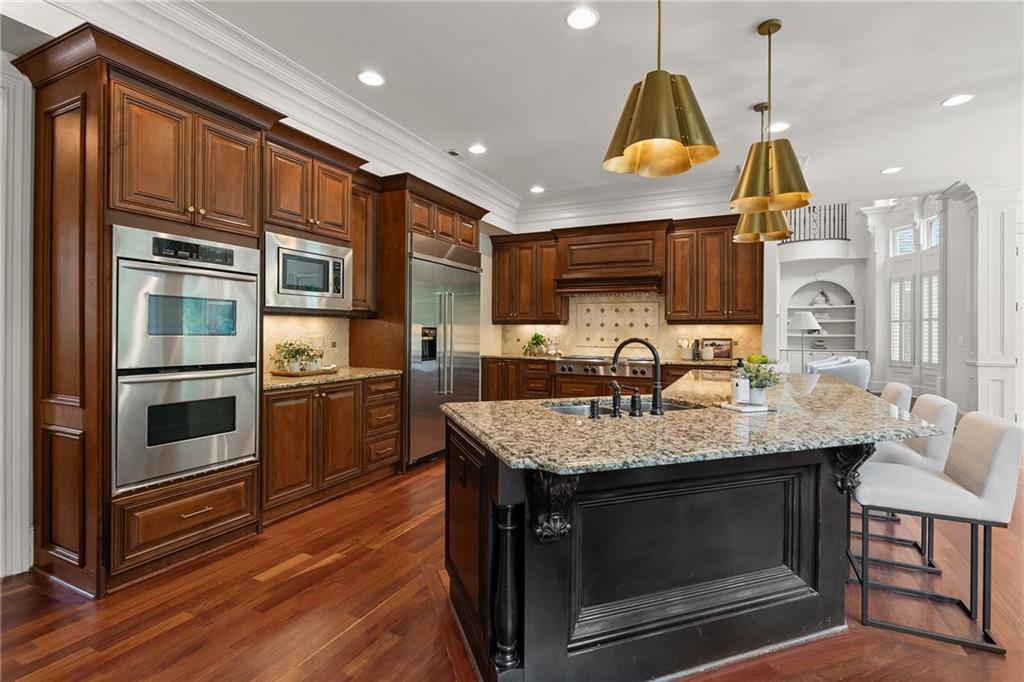 210 Manor Close Milton GA 30004