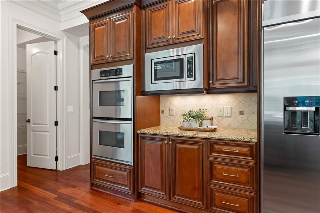210 Manor Close Milton GA 30004