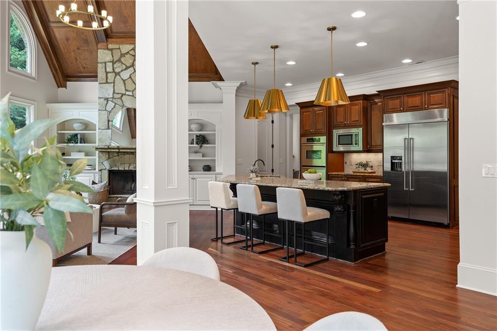 210 Manor Close Milton GA 30004