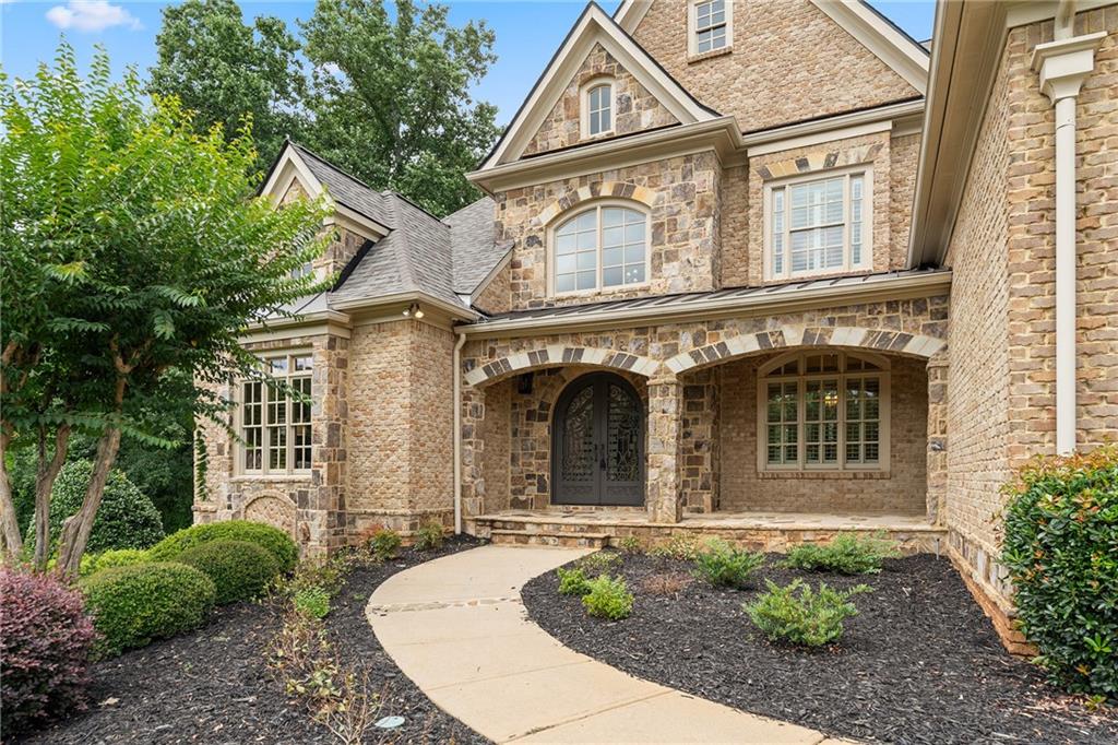 210 Manor Close Milton GA 30004