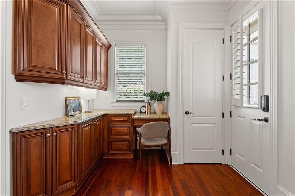 210 Manor Close Milton GA 30004