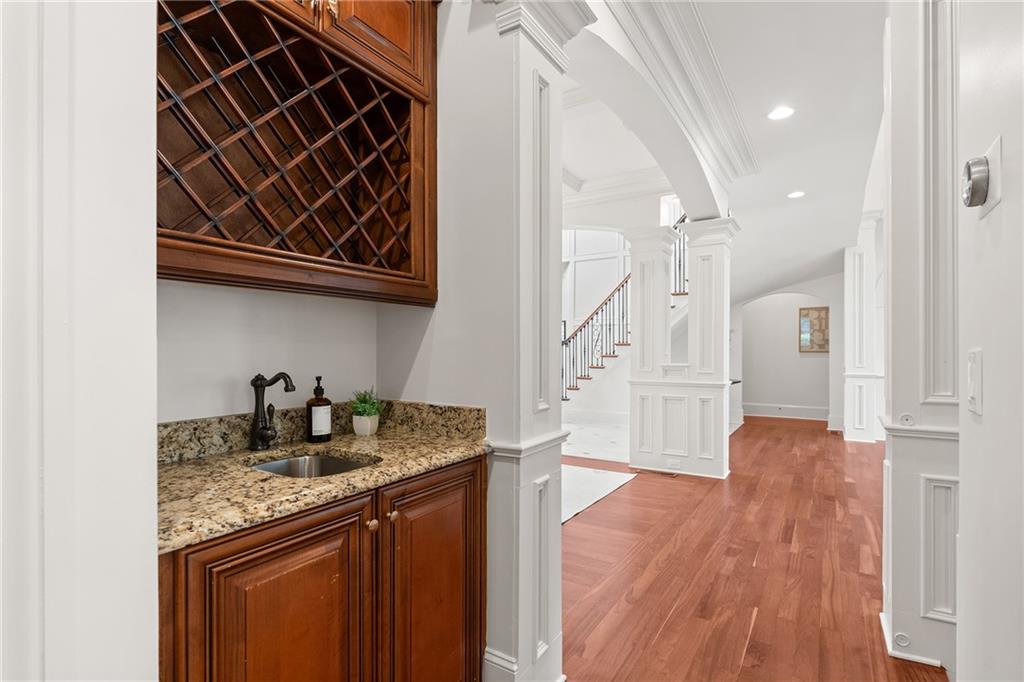 210 Manor Close Milton GA 30004