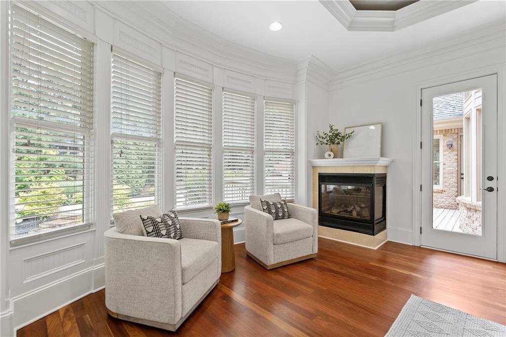 210 Manor Close Milton GA 30004
