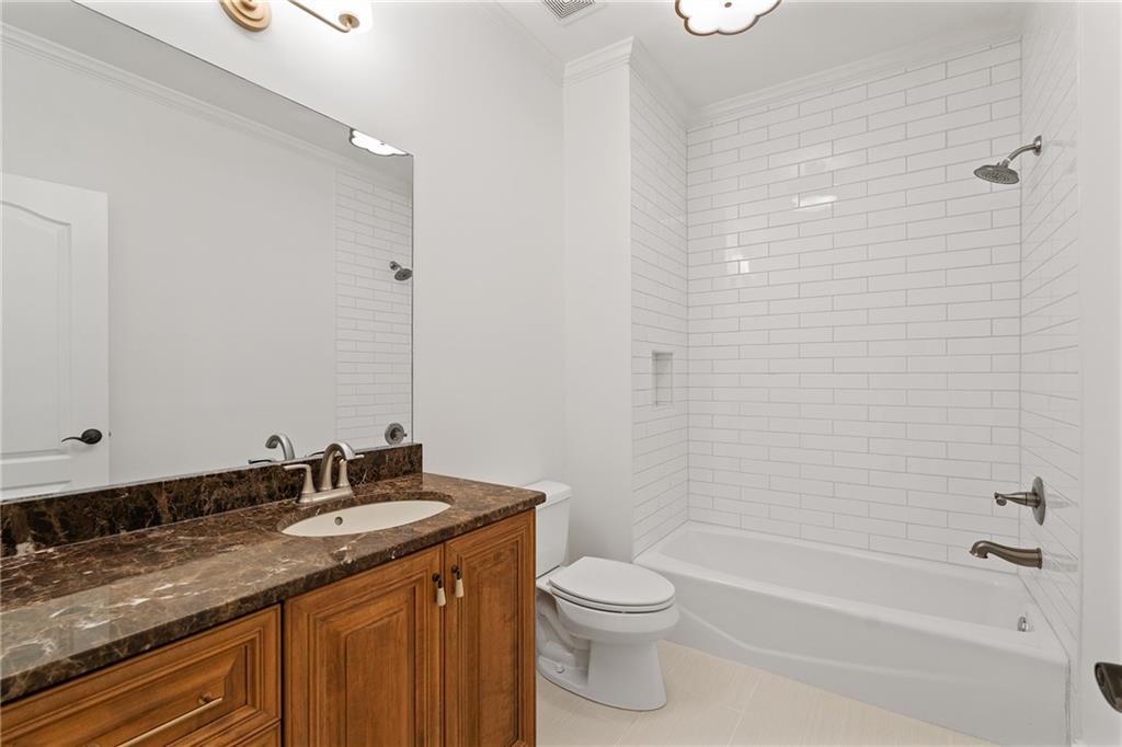 210 Manor Close Milton GA 30004