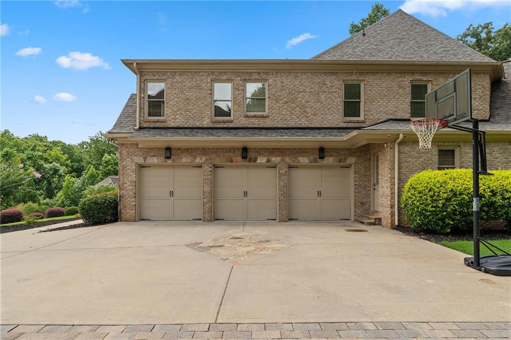 210 Manor Close Milton GA 30004