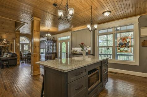 20 Palisade Drive Ellijay GA 30540