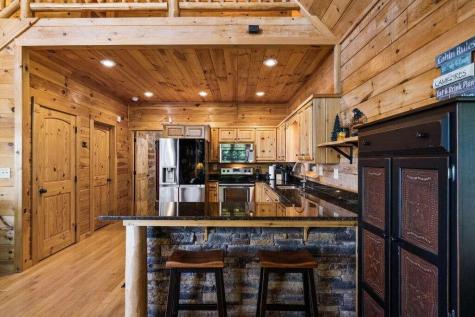 929 Overlook Road Blue Ridge GA 30513