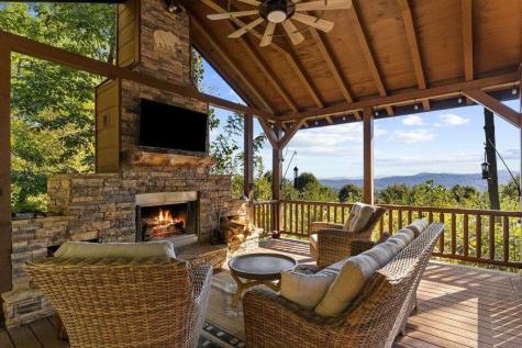 929 Overlook Road Blue Ridge GA 30513