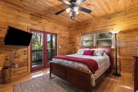 929 Overlook Road Blue Ridge GA 30513