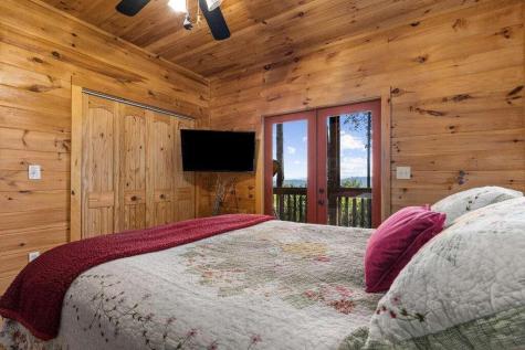 929 Overlook Road Blue Ridge GA 30513