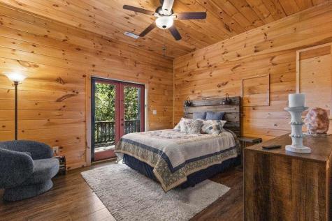 929 Overlook Road Blue Ridge GA 30513