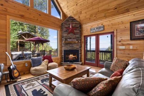 929 Overlook Road Blue Ridge GA 30513