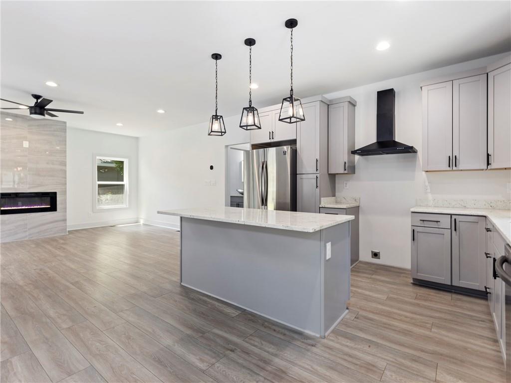 2879 Randall Street East Point GA 30344