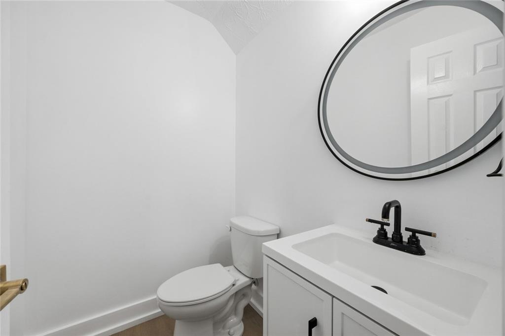537 Shadow Valley Court Lithonia GA 30058