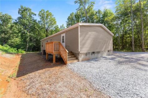 277 Yates Street Cornelia GA 30531