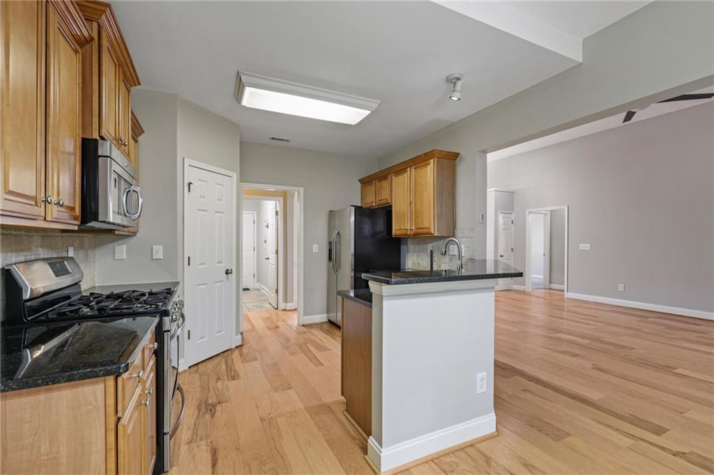 105 Peregrine Way NW Kennesaw GA 30144