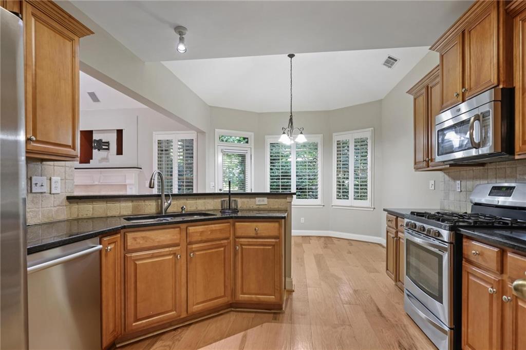 105 Peregrine Way NW Kennesaw GA 30144
