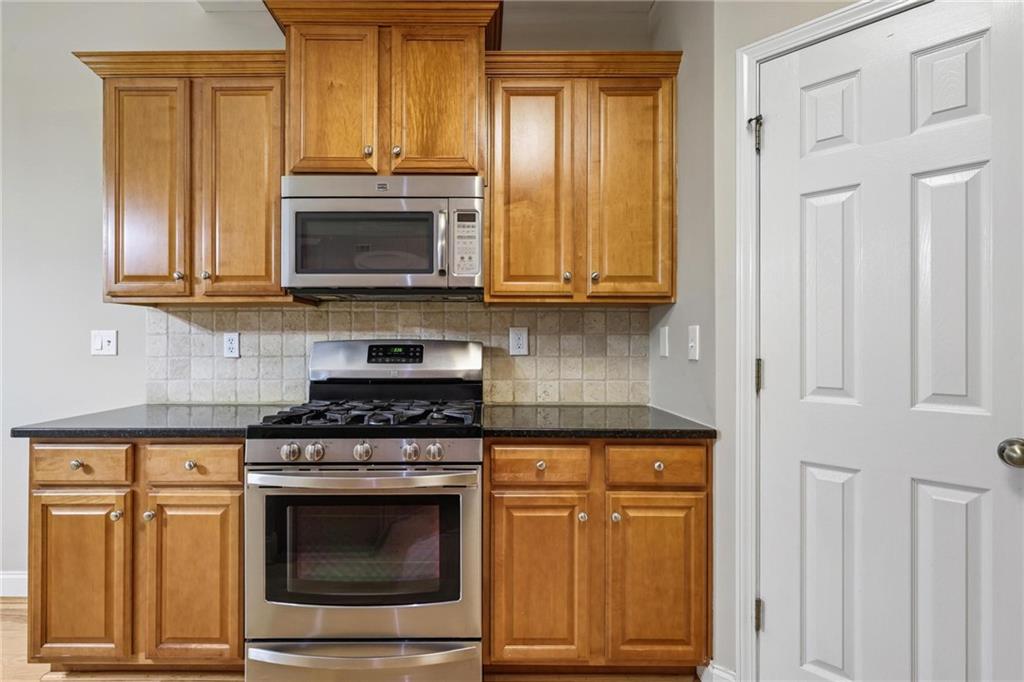 105 Peregrine Way NW Kennesaw GA 30144