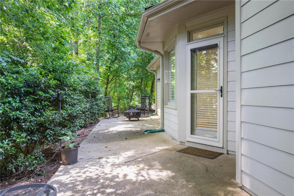 105 Peregrine Way NW Kennesaw GA 30144