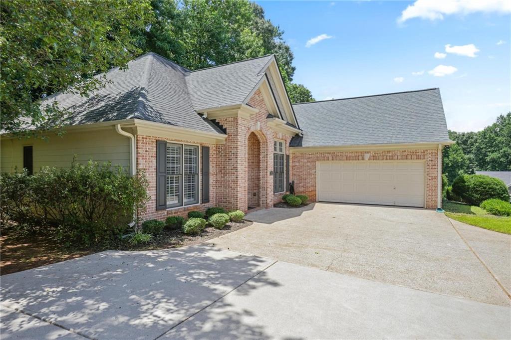 105 Peregrine Way NW Kennesaw GA 30144
