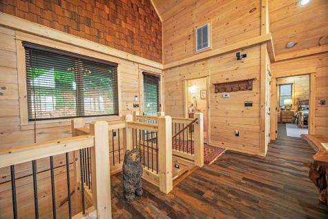 193 Pontoosuc Drive Mineral Bluff GA 30559