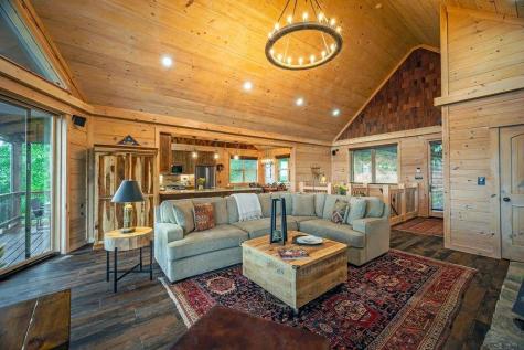 193 Pontoosuc Drive Mineral Bluff GA 30559