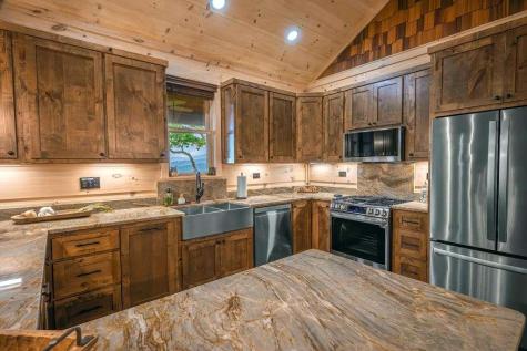 193 Pontoosuc Drive Mineral Bluff GA 30559