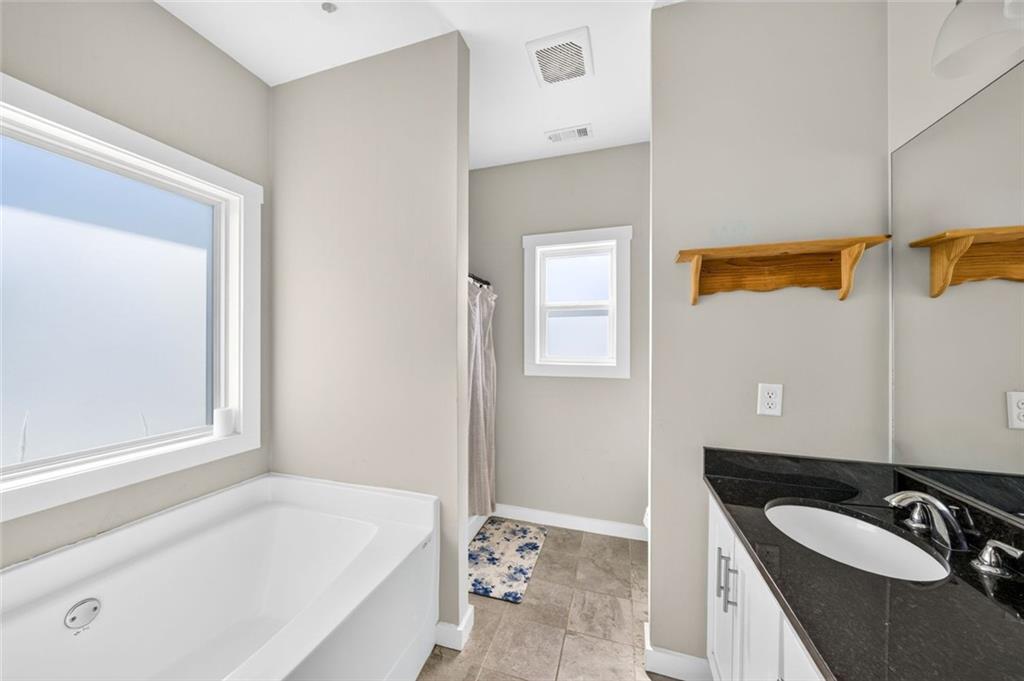 694 Railroad Avenue Comer GA 30629