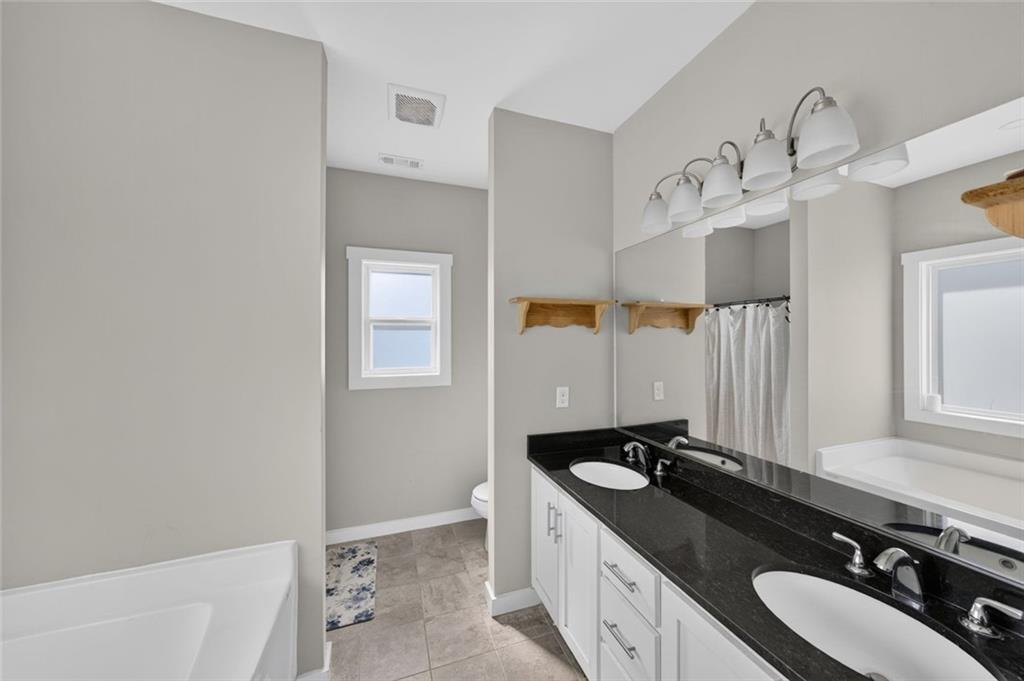 694 Railroad Avenue Comer GA 30629