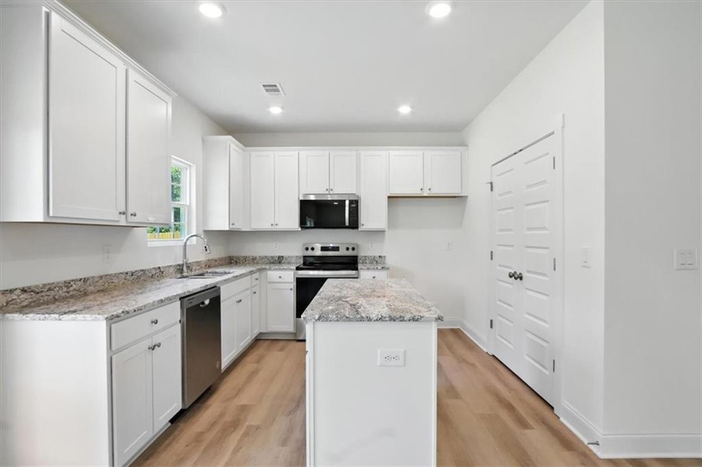305 Rachel Lane Hartwell GA 30643