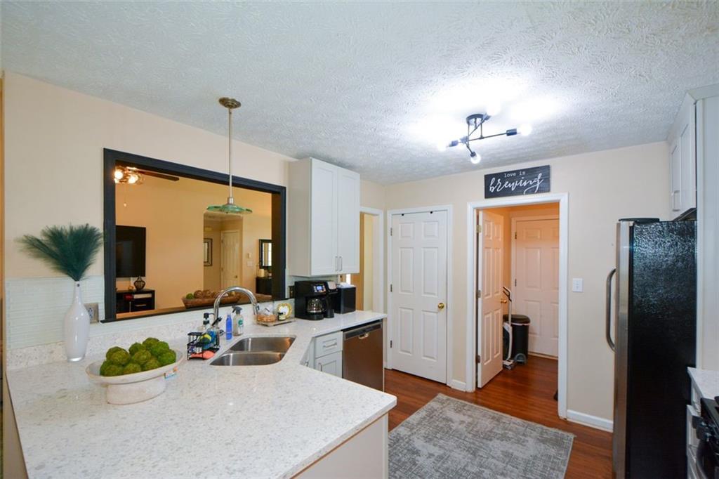 125 Verdon Hill Fayetteville GA 30215