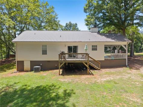 18 Chickasaw Trail Cleveland GA 30528